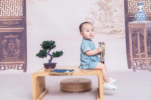 正定孕妇肚子上的黑线